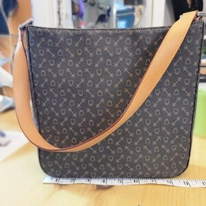 Elegant Brown Shoulder Bag